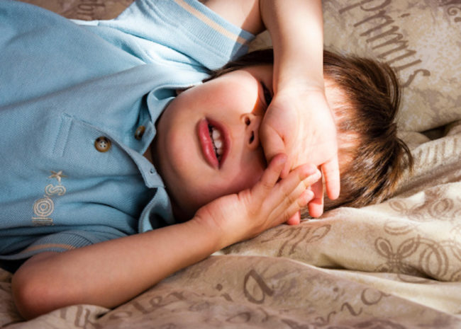 “Mamma ho mal di pancia”. Quando mio figlio non vuole andare a scuola